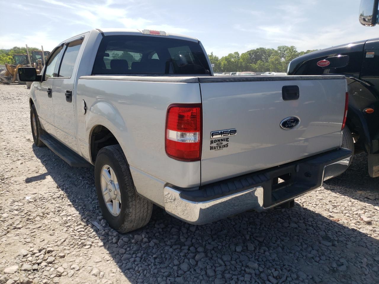 Photo 3 from auction – 2004 FORD F150 SUPER with VIN 1FTRW12W24KC77756