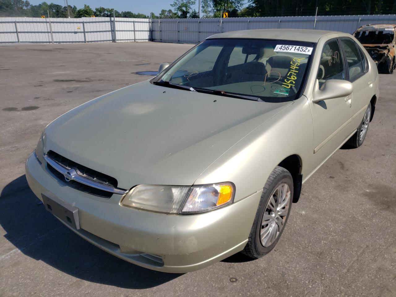 Photo 2 from auction – 1998 NISSAN ALTIMA XE with VIN 1N4DL01D1WC194688
