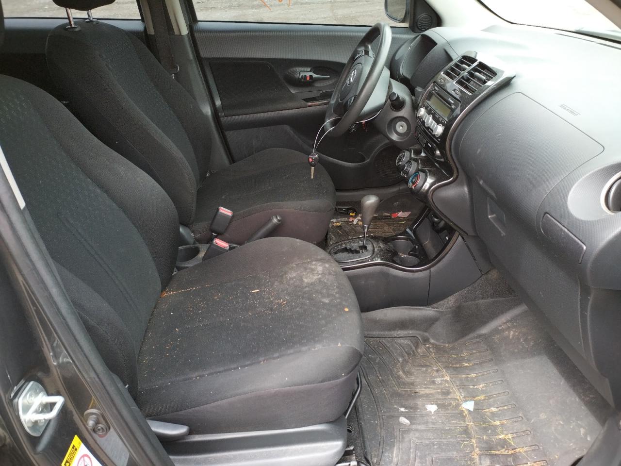 Photo 5 from auction – 2008 TOYOTA SCION XD with VIN JTKKU10498J022826