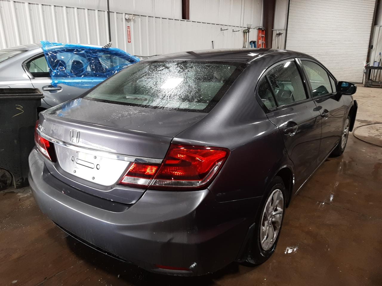 Photo 4 from auction – 2014 HONDA CIVIC LX with VIN 19XFB2F50EE209630