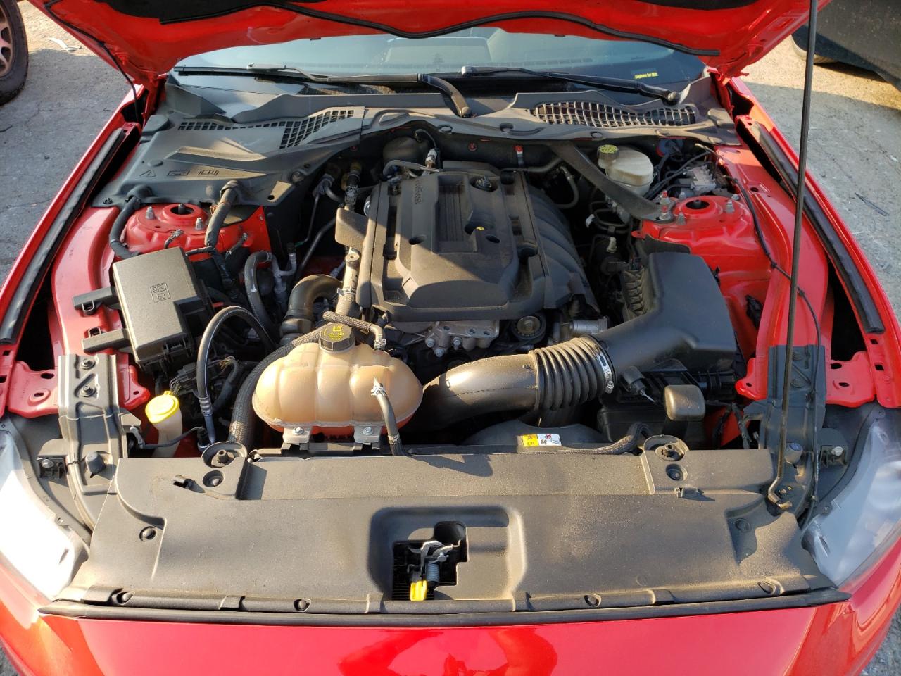 Photo 7 from auction – 2017 FORD MUSTANG with VIN 1FATP8UH7H5254431