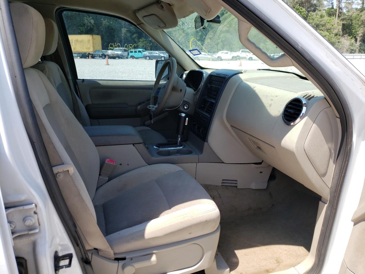 Photo 5 from auction – 2006 FORD EXPLORER X with VIN 1FMEU62E56UA30730