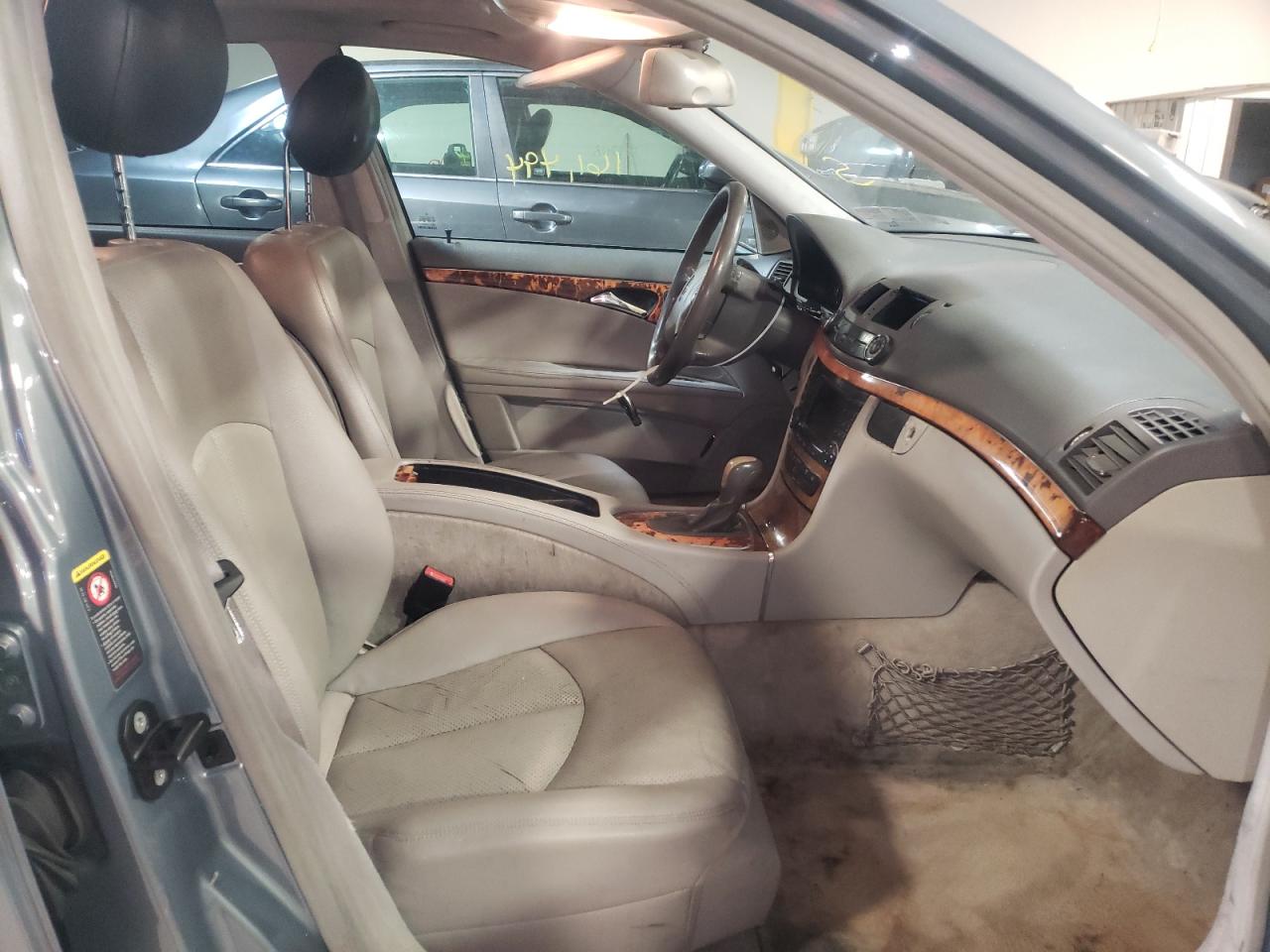 Photo 5 from auction – 2006 MERCEDES-BENZ E350 with VIN WDBUF56J16A777558