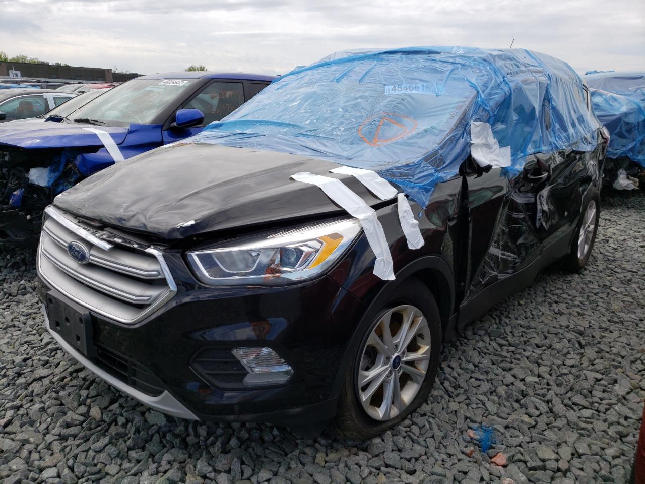 Photo 2 from auction – 2018 FORD ESCAPE SEL with VIN 1FMCU9HD3JUD11523
