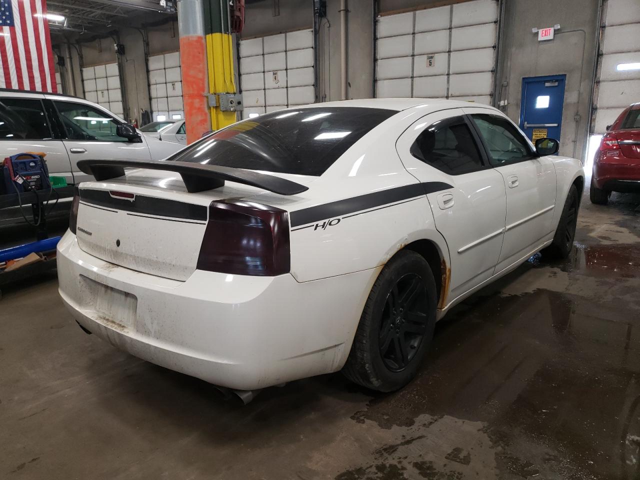 Photo 4 from auction – 2006 DODGE CHARGER SE with VIN 2B3LA43H76H444176