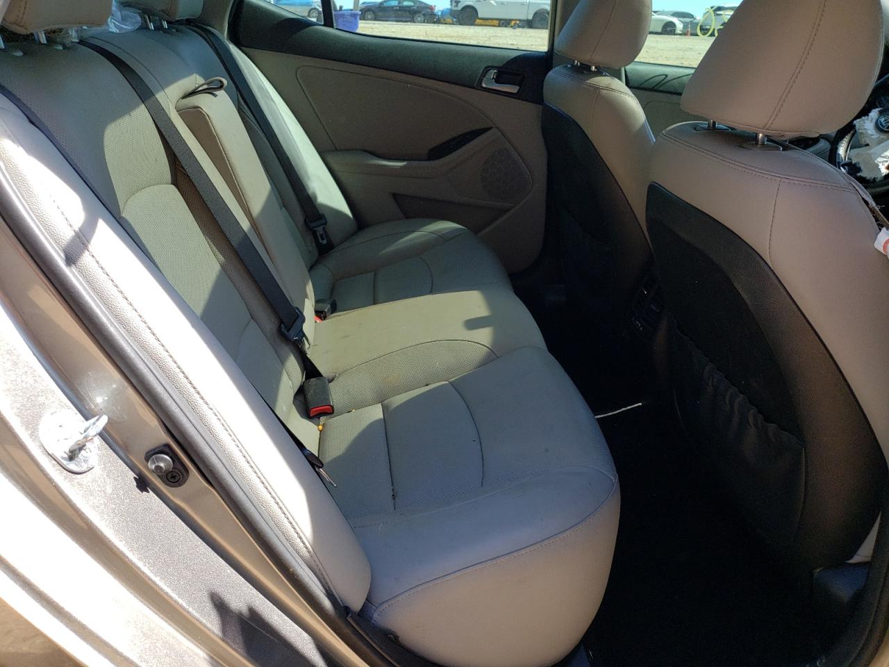 Photo 16 from auction – 2015 KIA OPTIMA EX with VIN 5XXGN4A73FG421981
