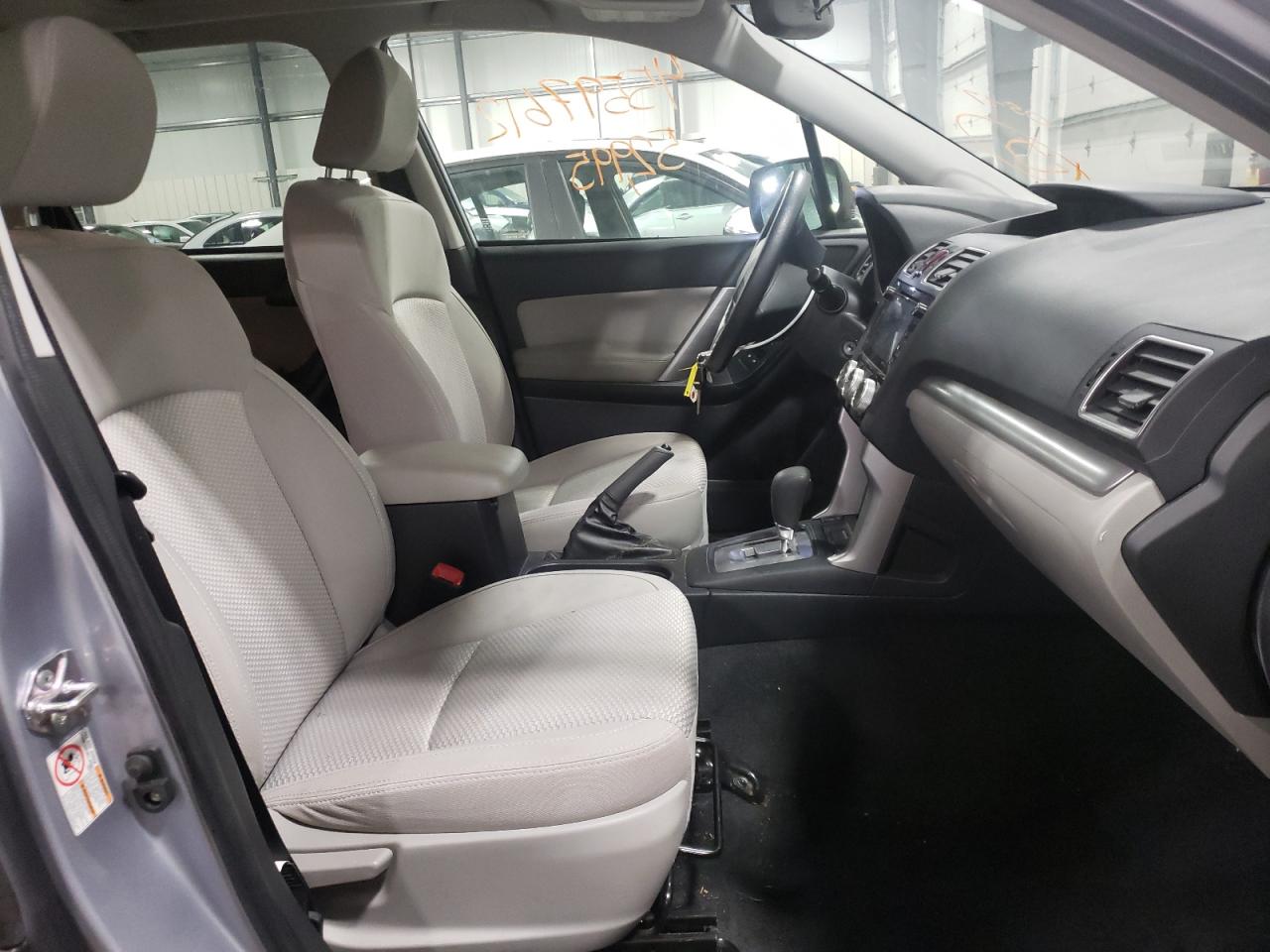 Photo 5 from auction – 2016 SUBARU FORESTER 2 with VIN JF2SJAFC6GH498294