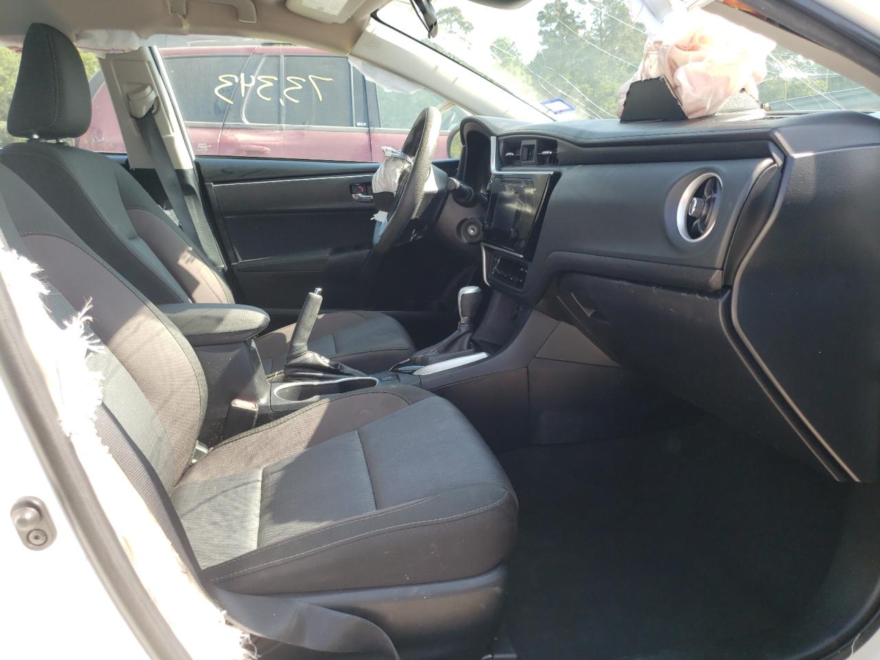 Photo 5 from auction – 2017 TOYOTA COROLLA L with VIN 2T1BURHE3HC905805