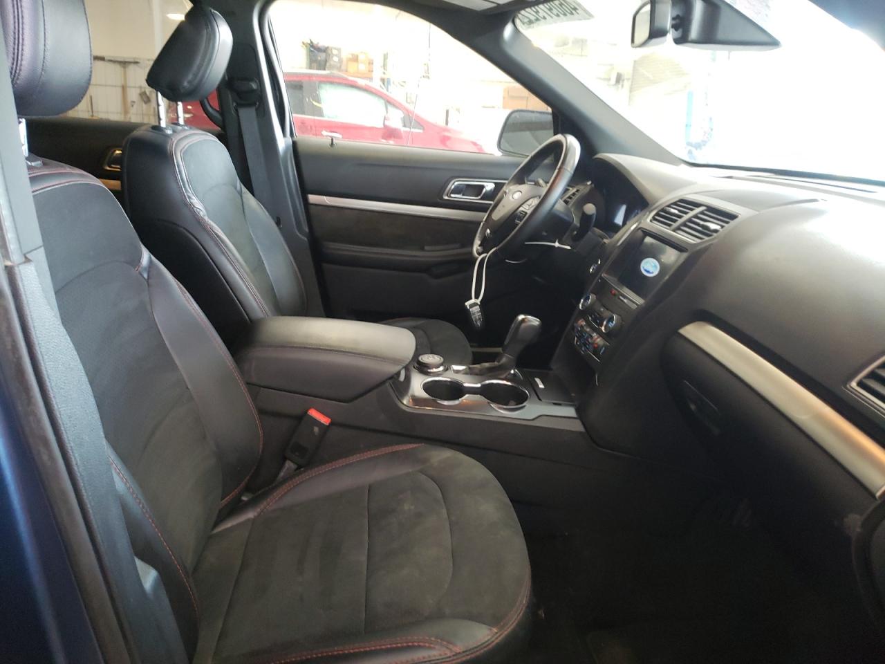 Photo 5 from auction – 2019 FORD EXPLORER X with VIN 1FM5K8D86KGA89299