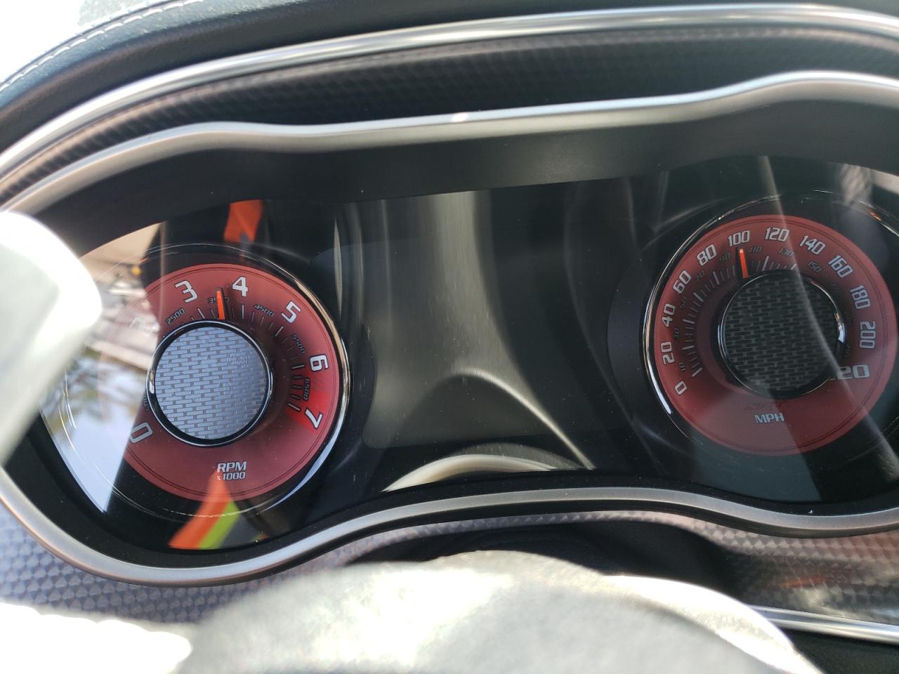 Photo 8 from auction – 2020 DODGE CHALLENGER with VIN 2C3CDZL92LH117535