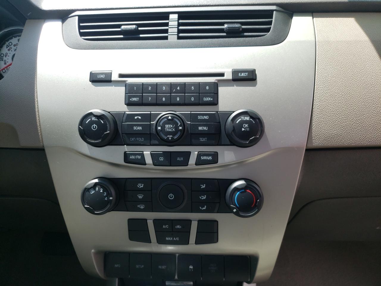 Photo 9 from auction – 2011 FORD FOCUS SE with VIN 1FAHP3FN9BW157115
