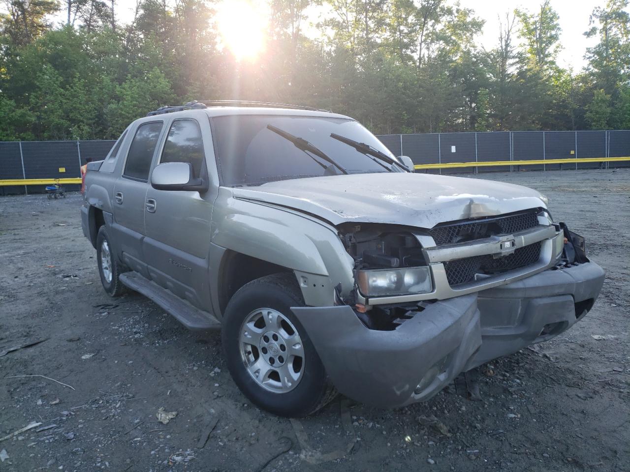 CHEVROLET AVALANCHE 2002 with VIN 3GNEK13T72G156327 - Photo from auction