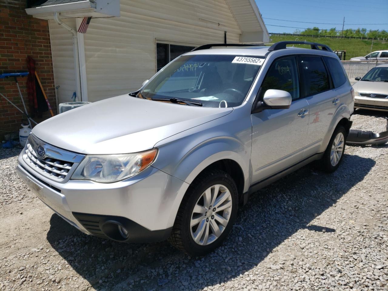 Photo 2 from auction – 2011 SUBARU FORESTER L with VIN JF2SHBEC7BH728145