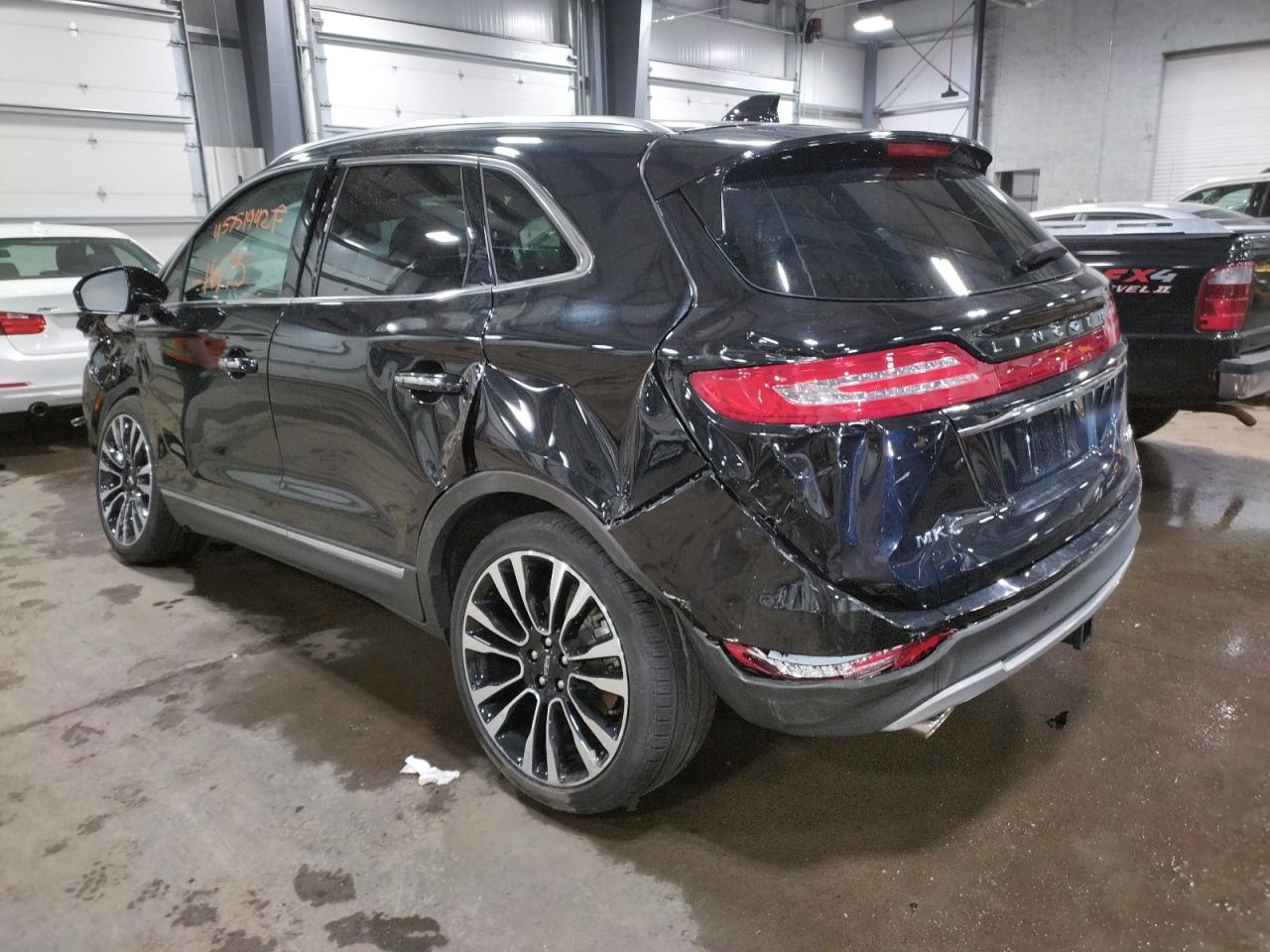 Photo 15 from auction – 2019 LINCOLN MKC RESERV with VIN 5LMTJ3DH1KUL33873