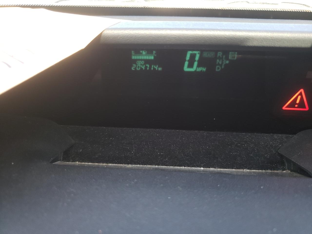 Photo 8 from auction – 2005 TOYOTA PRIUS with VIN JTDKB20U357018346