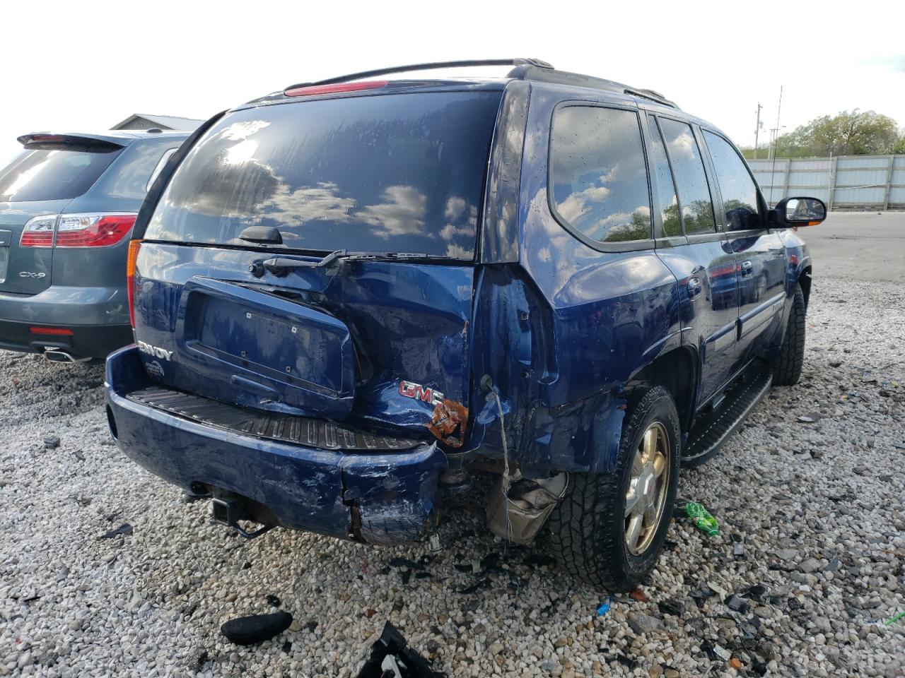 Photo 4 from auction – 2004 GMC ENVOY with VIN 1GKDT13S942165605
