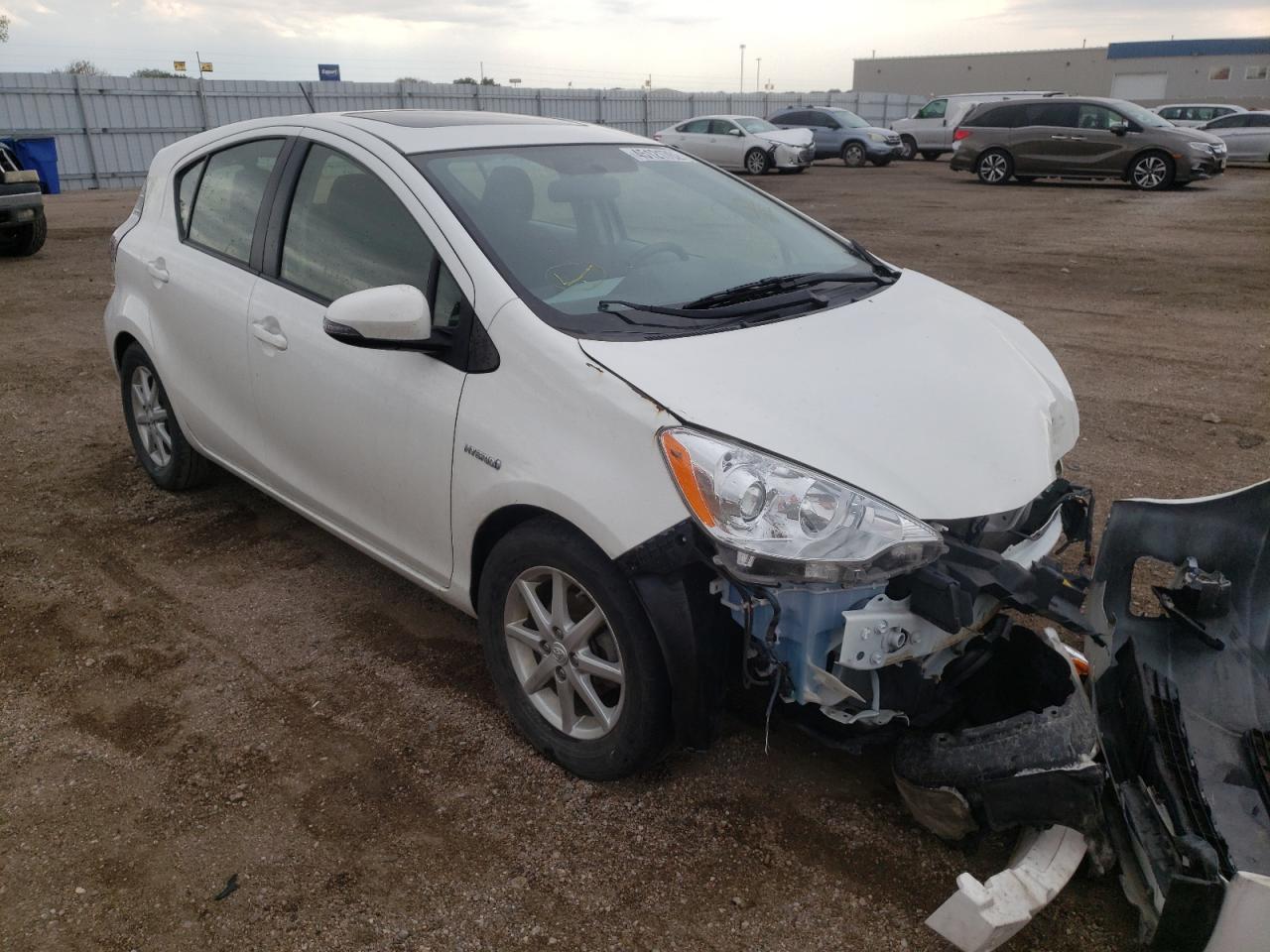 TOYOTA PRIUS C 2012 with VIN JTDKDTB31C1018902 - Photo from auction