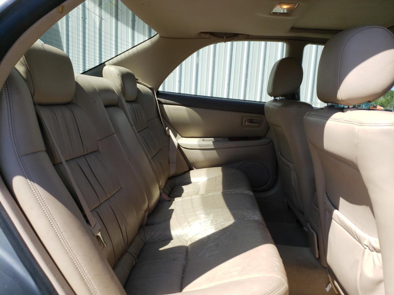 Photo 6 from auction – 2001 LEXUS ES 300 with VIN JT8BF28G810334006