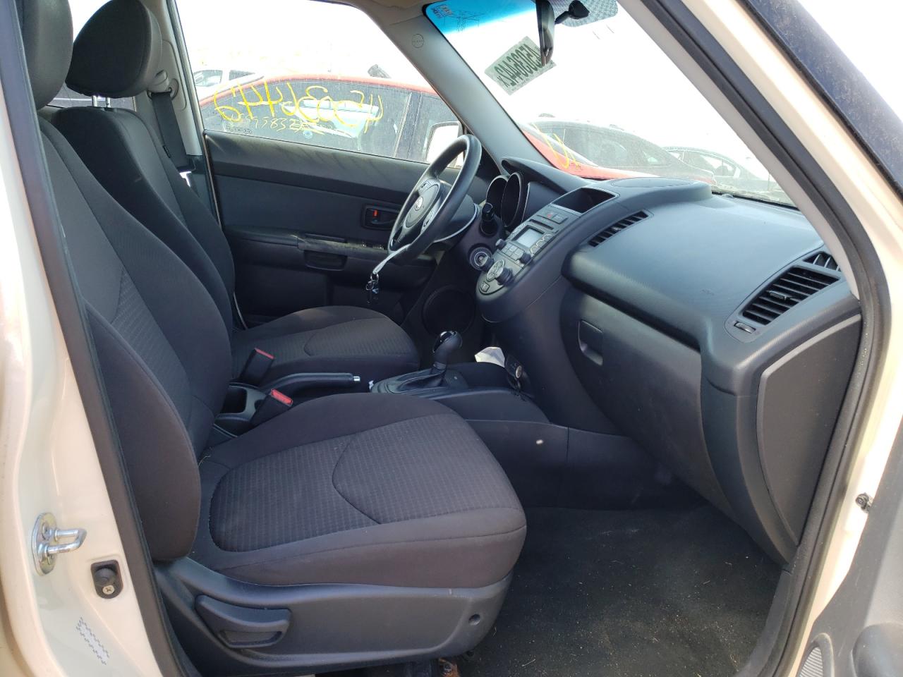 Photo 5 from auction – 2012 KIA SOUL with VIN KNDJT2A51C7428060