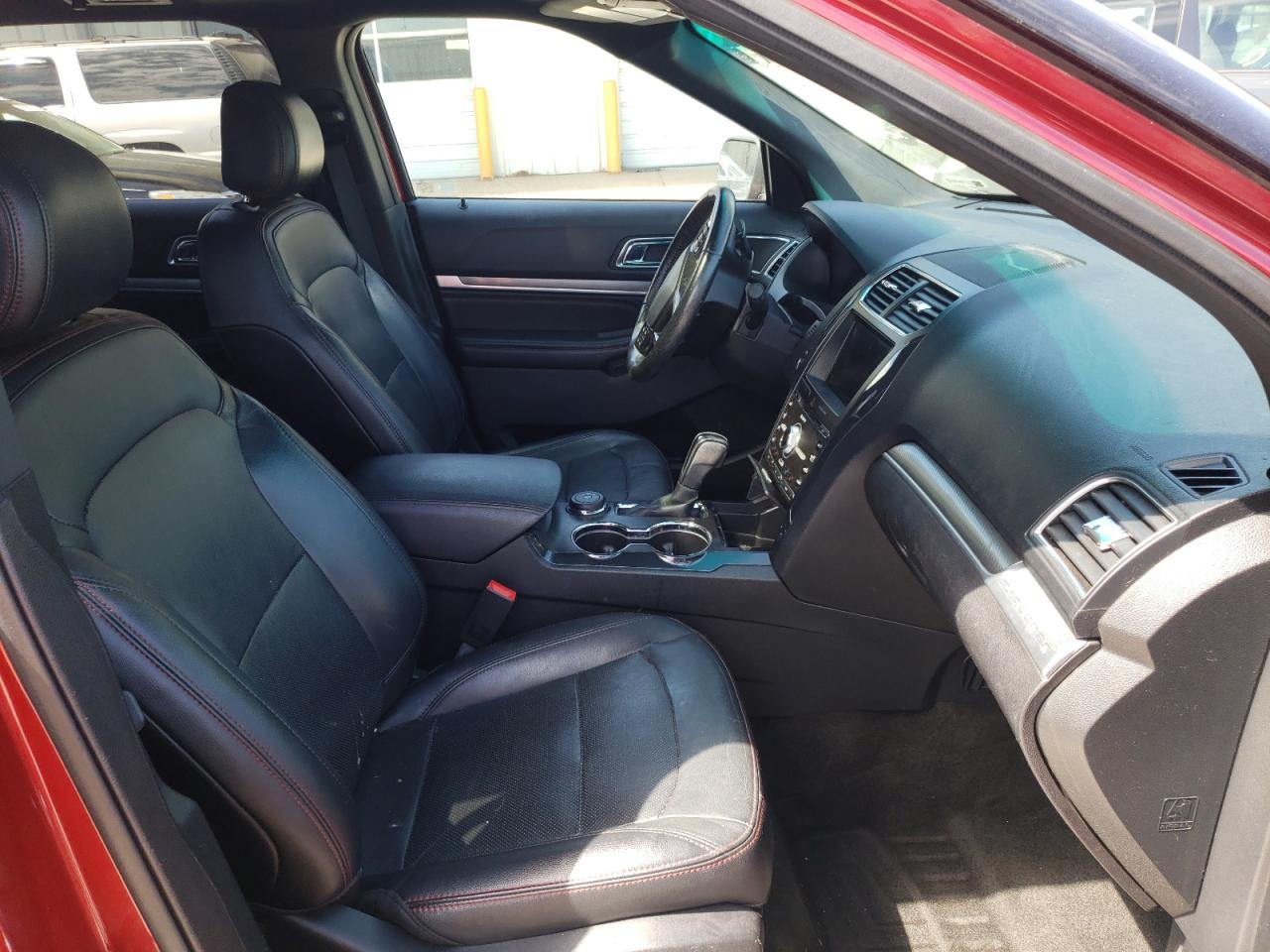 Photo 5 from auction – 2016 FORD EXPLORER S with VIN 1FM5K8GT2GGC33597