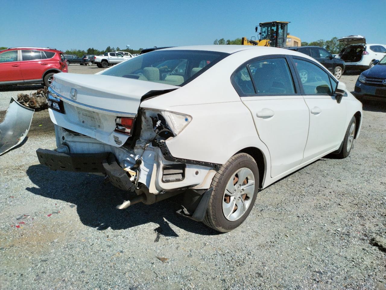 Photo 4 from auction – 2015 HONDA CIVIC LX with VIN 19XFB2F51FE008983