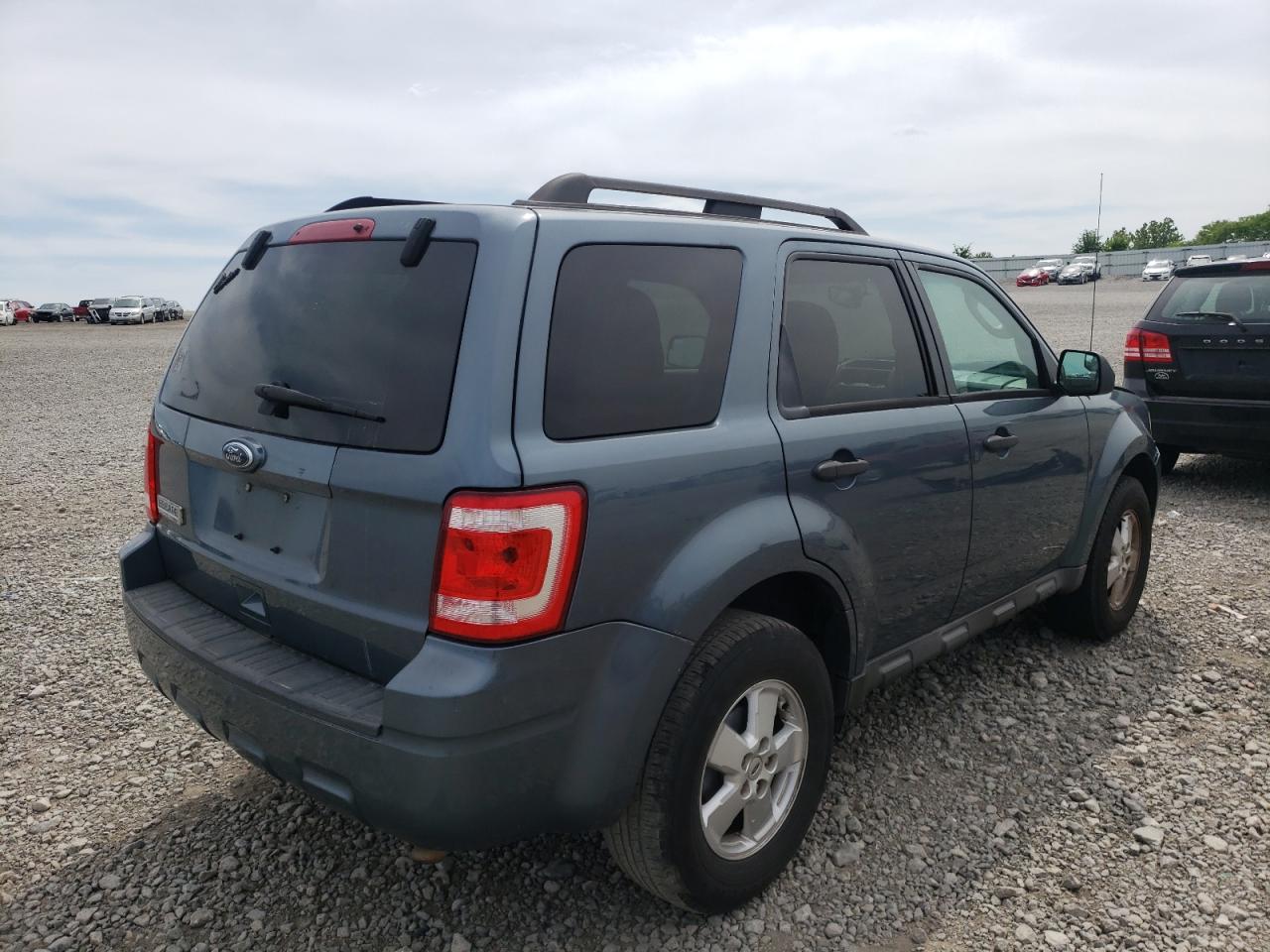صورة رقم 4 من المزاد - 2010 FORD ESCAPE XLT مع VIN 1FMCU0D75AKB88895