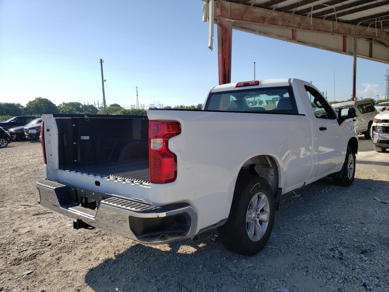 Photo 4 from auction – 2021 CHEVROLET SILVERADO with VIN 3GCNWAEF2MG414857