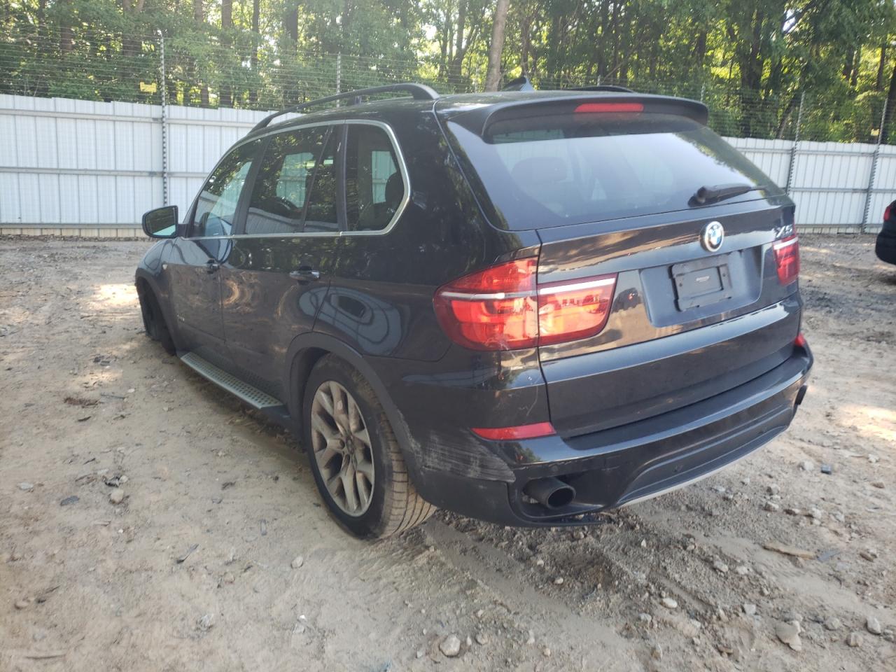 Photo 3 from auction – 2013 BMW X5 XDRIVE3 with VIN 5UXZV4C50D0E00123