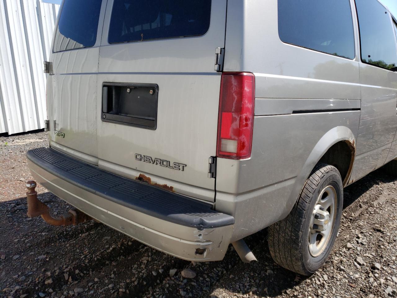 Photo 9 from auction – 2004 CHEVROLET ASTRO with VIN 1GNDM19X64B101637