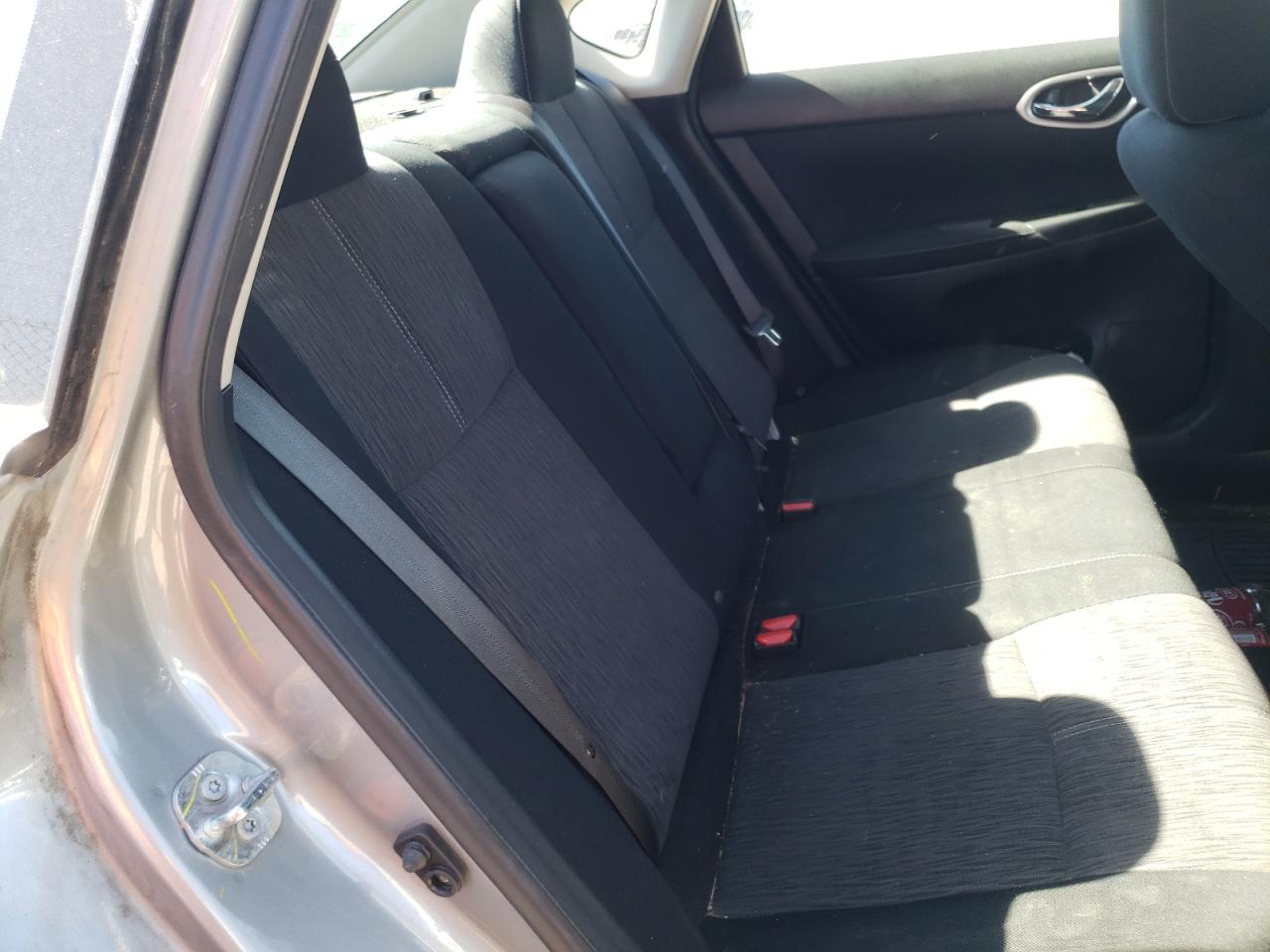 Photo 6 from auction – 2014 NISSAN SENTRA S with VIN 3N1AB7AP0EY247344