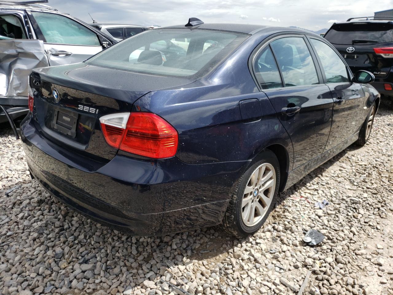 Photo 4 from auction – 2006 BMW 325 I with VIN WBAVB13596KX32070
