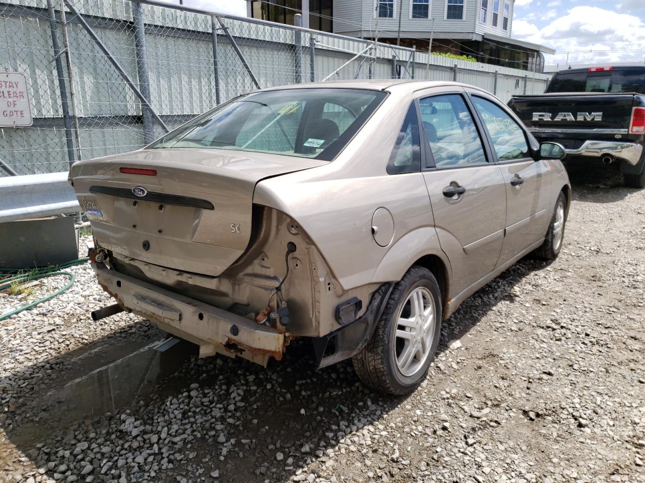 Photo 4 from auction – 2003 FORD FOCUS SE C with VIN 1FAFP34ZX3W293915