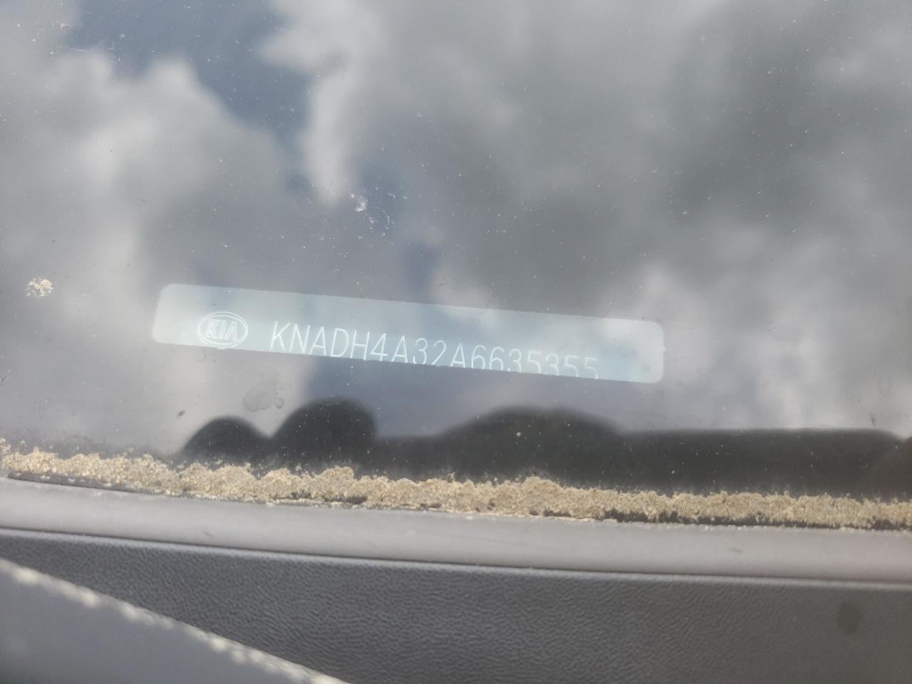 Photo 10 from auction – 2010 KIA RIO LX with VIN KNADH4A32A6635355
