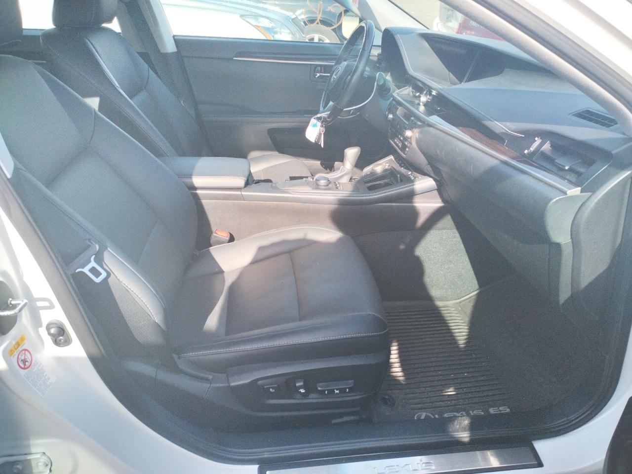 Photo 19 from auction – 2016 LEXUS ES 350 with VIN 58ABK1GG8GU013999