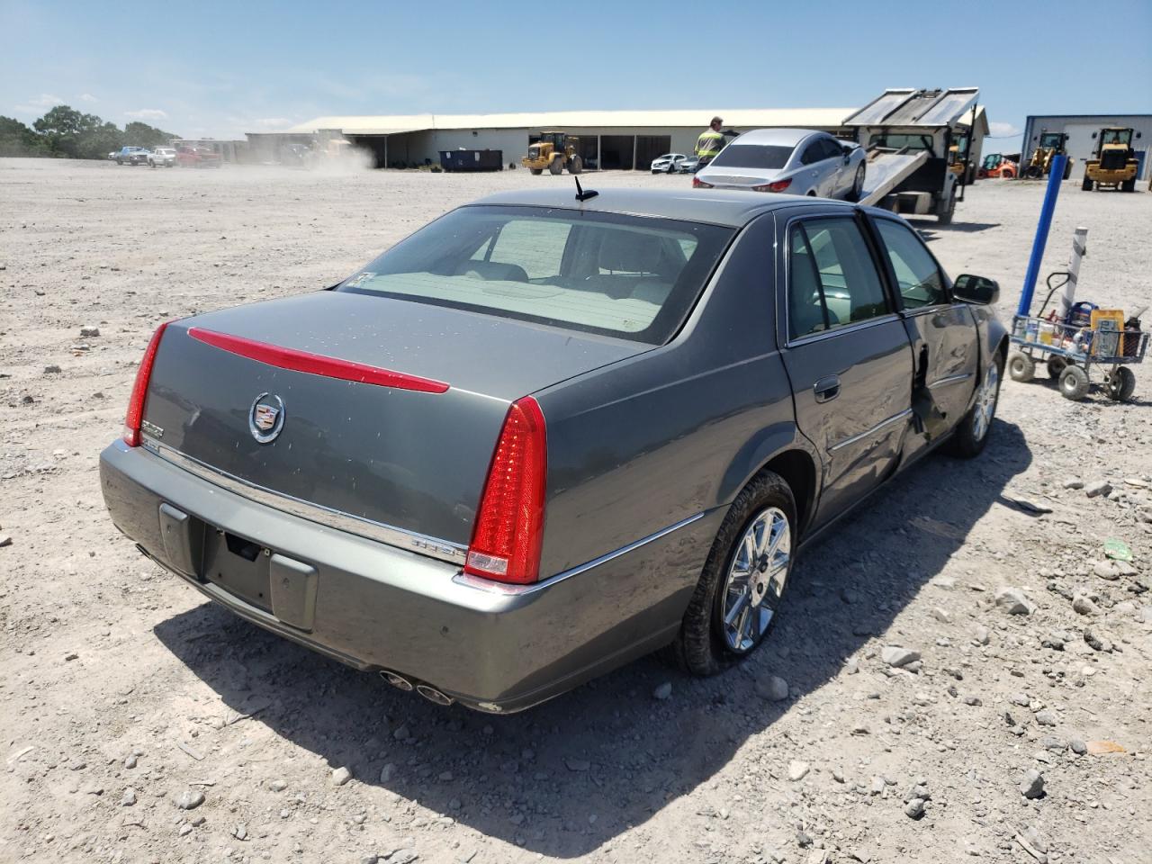 Photo 16 from auction – 2008 CADILLAC DTS with VIN 1G6KD57Y48U112734