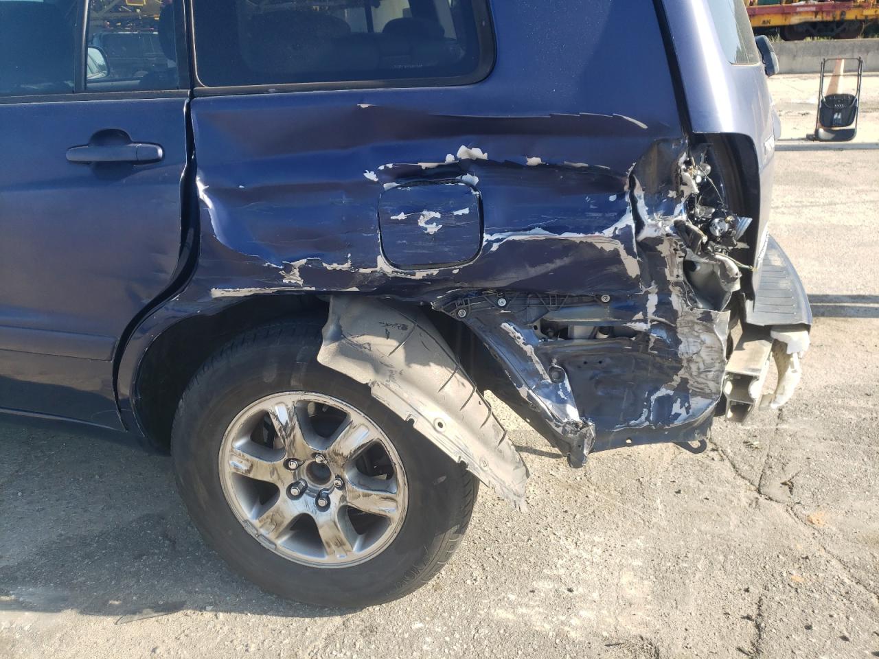 Foto 9 de la subasta – 2005 TOYOTA HIGHLANDER con VIN JTEDP21A950067666