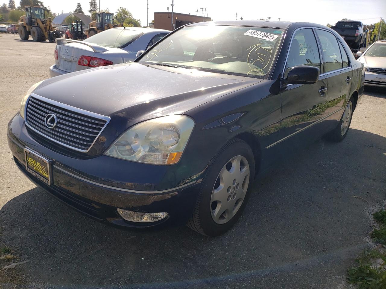 Photo 2 from auction – 2003 LEXUS LS 430 with VIN JTHBN30F130118075