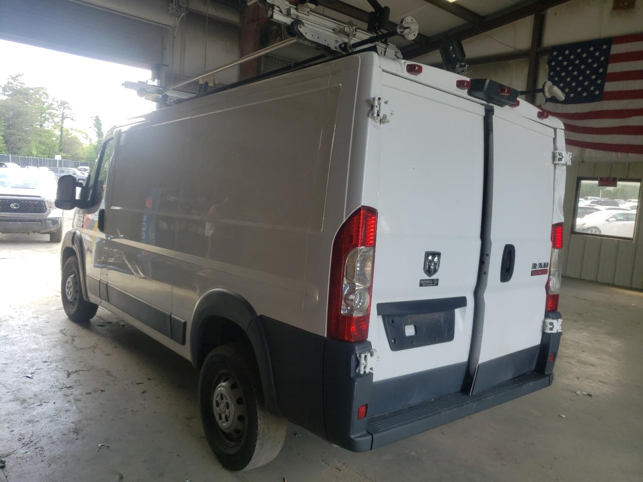 Photo 3 from auction – 2018 RAM PROMASTER with VIN 3C6TRVAG9JE140821