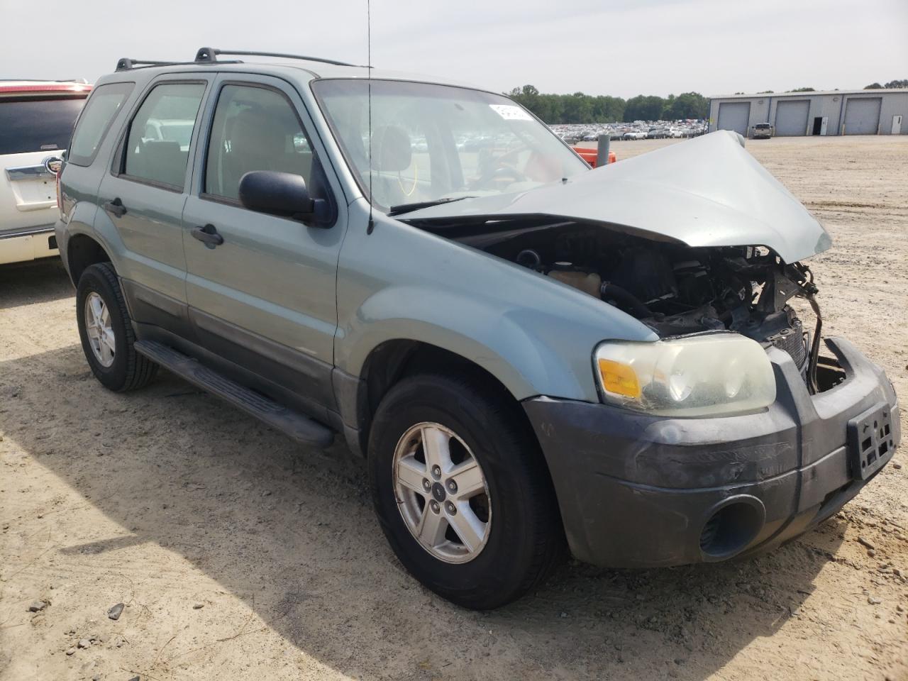 FORD ESCAPE XLS 2005 with VIN 1FMCU02Z55KB07968 - Photo from auction