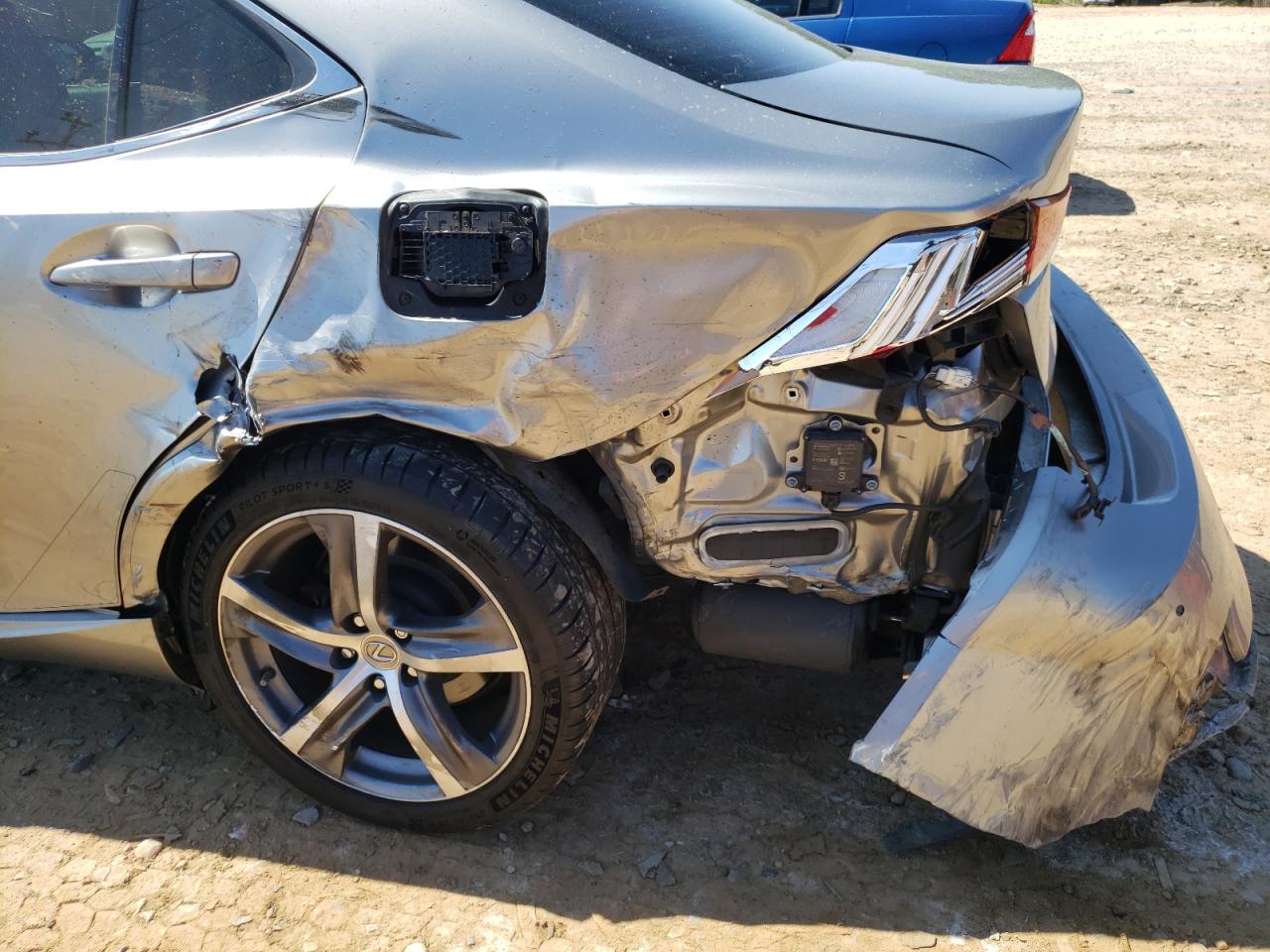 Photo 9 from auction – 2017 LEXUS IS 200T with VIN JTHBA1D26H5046405