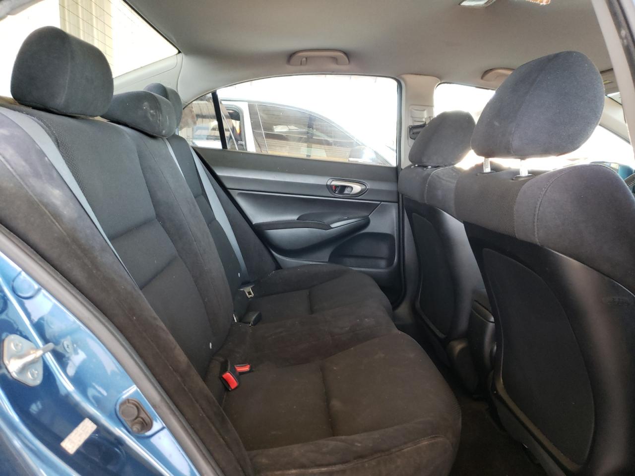 Photo 6 from auction – 2010 HONDA CIVIC LX-S with VIN 19XFA1F66AE064092
