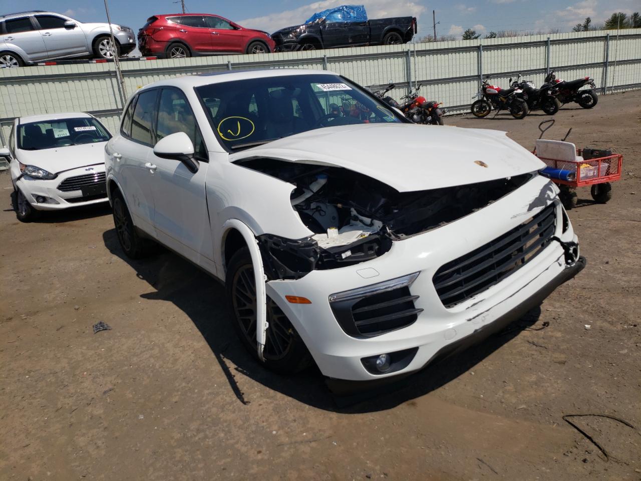 PORSCHE CAYENNE 2017 with VIN WP1AA2A22HKA87573 - Photo from auction