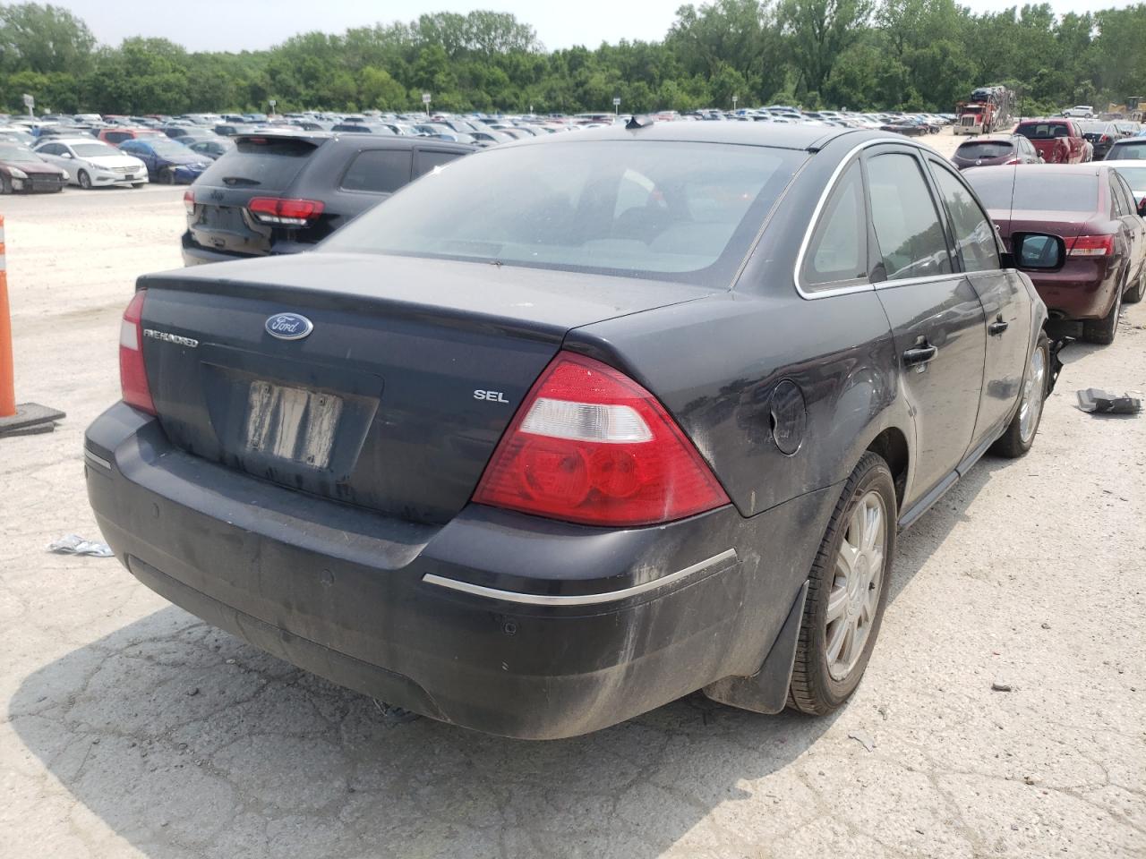 Photo 4 from auction – 2007 FORD FIVE HUNDR with VIN 1FAHP24177G156508