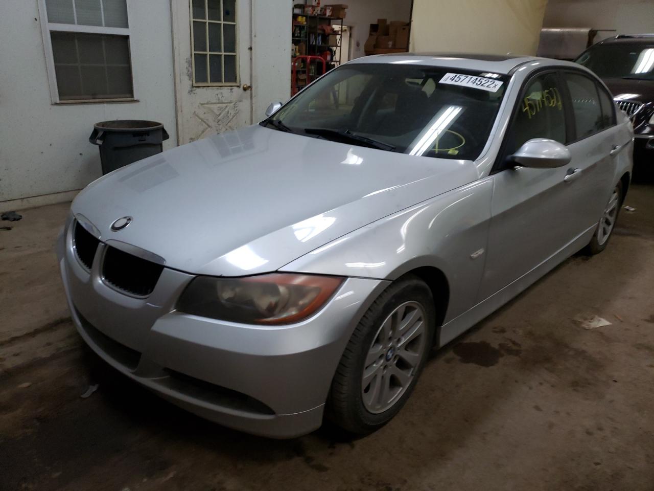 Photo 2 from auction – 2006 BMW 325 I with VIN WBAVB13526PS64265