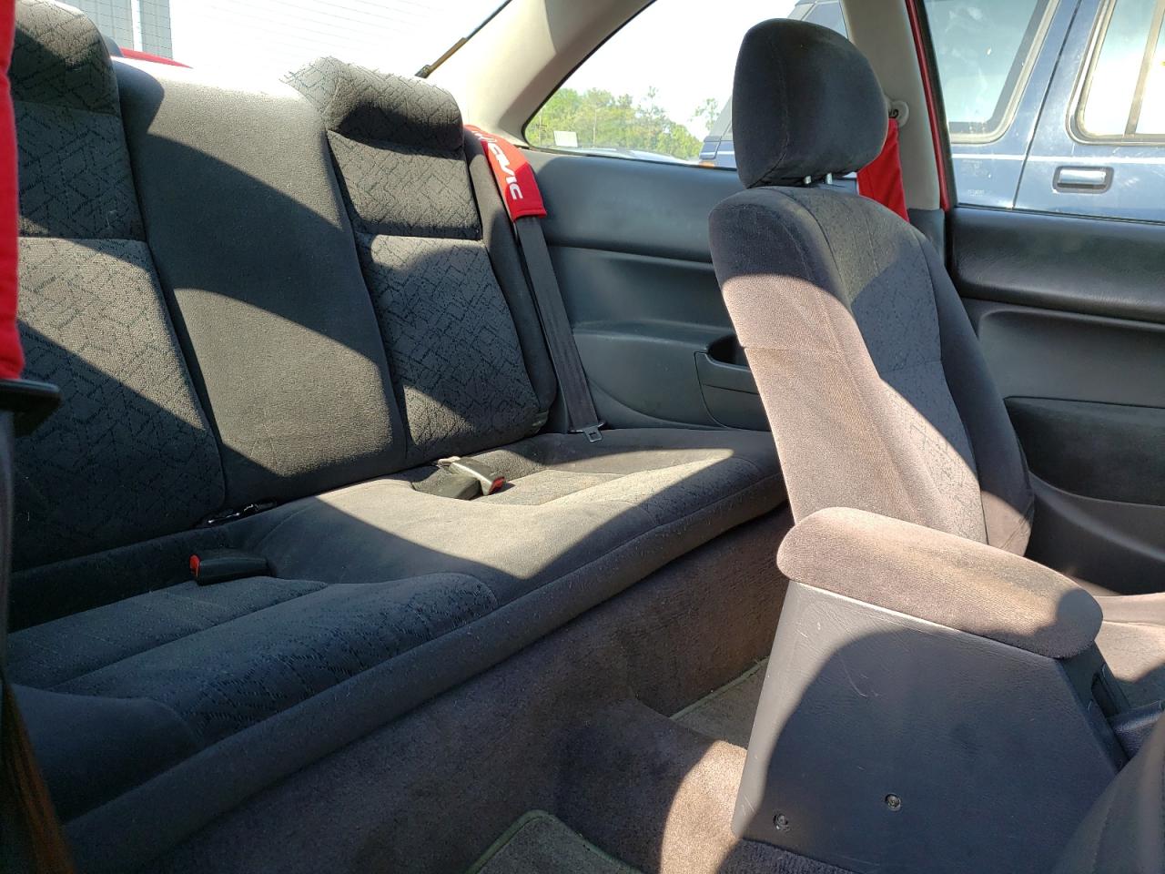 Photo 6 from auction – 2000 HONDA CIVIC EX with VIN 1HGEJ8146YL065384