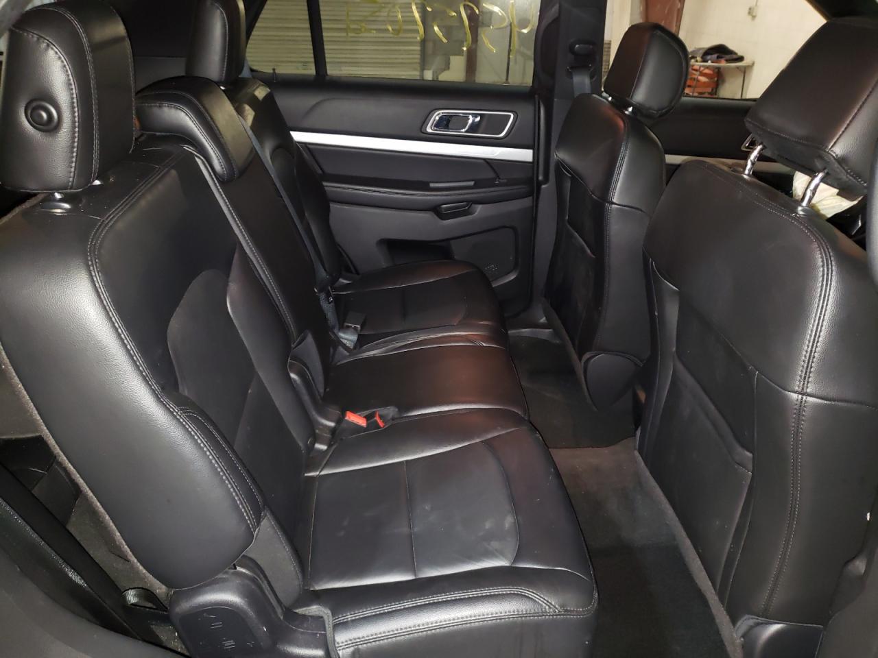 Photo 6 from auction – 2016 FORD EXPLORER X with VIN 1FM5K8D80GGD08667