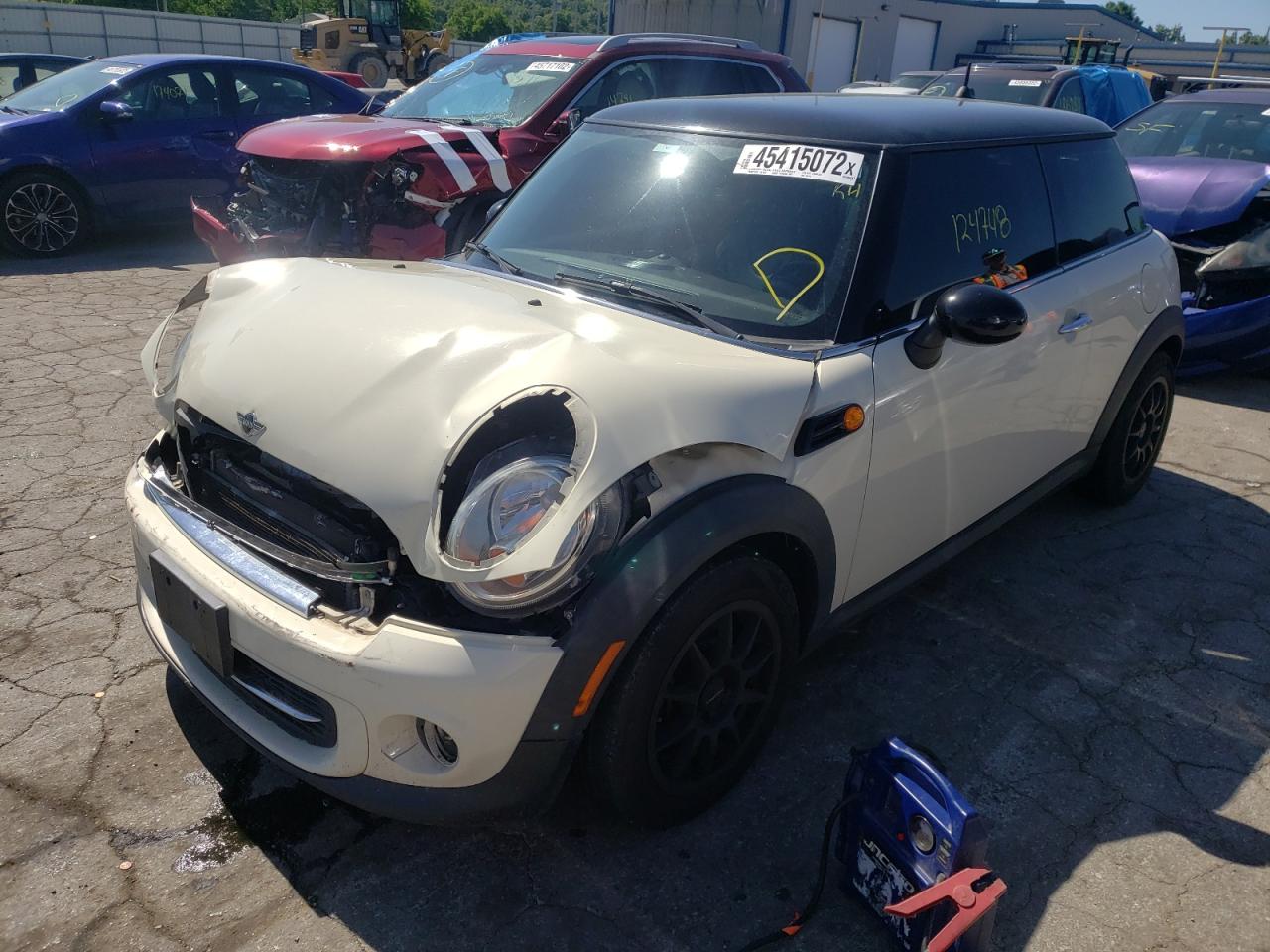 Photo 2 from auction – 2013 MINI COOPER with VIN WMWSU3C54DT544721