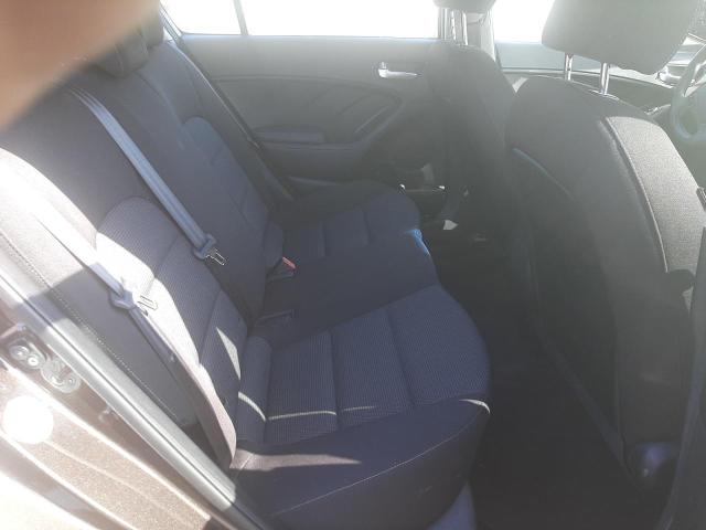 Photo 6 from auction – 2017 KIA FORTE LX with VIN 3KPFK4A74HE051690