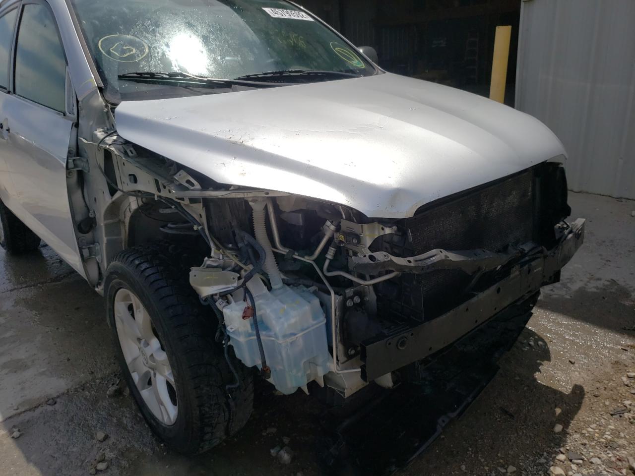 Photo 9 from auction – 2009 TOYOTA RAV4 with VIN JTMBF33V19D014575