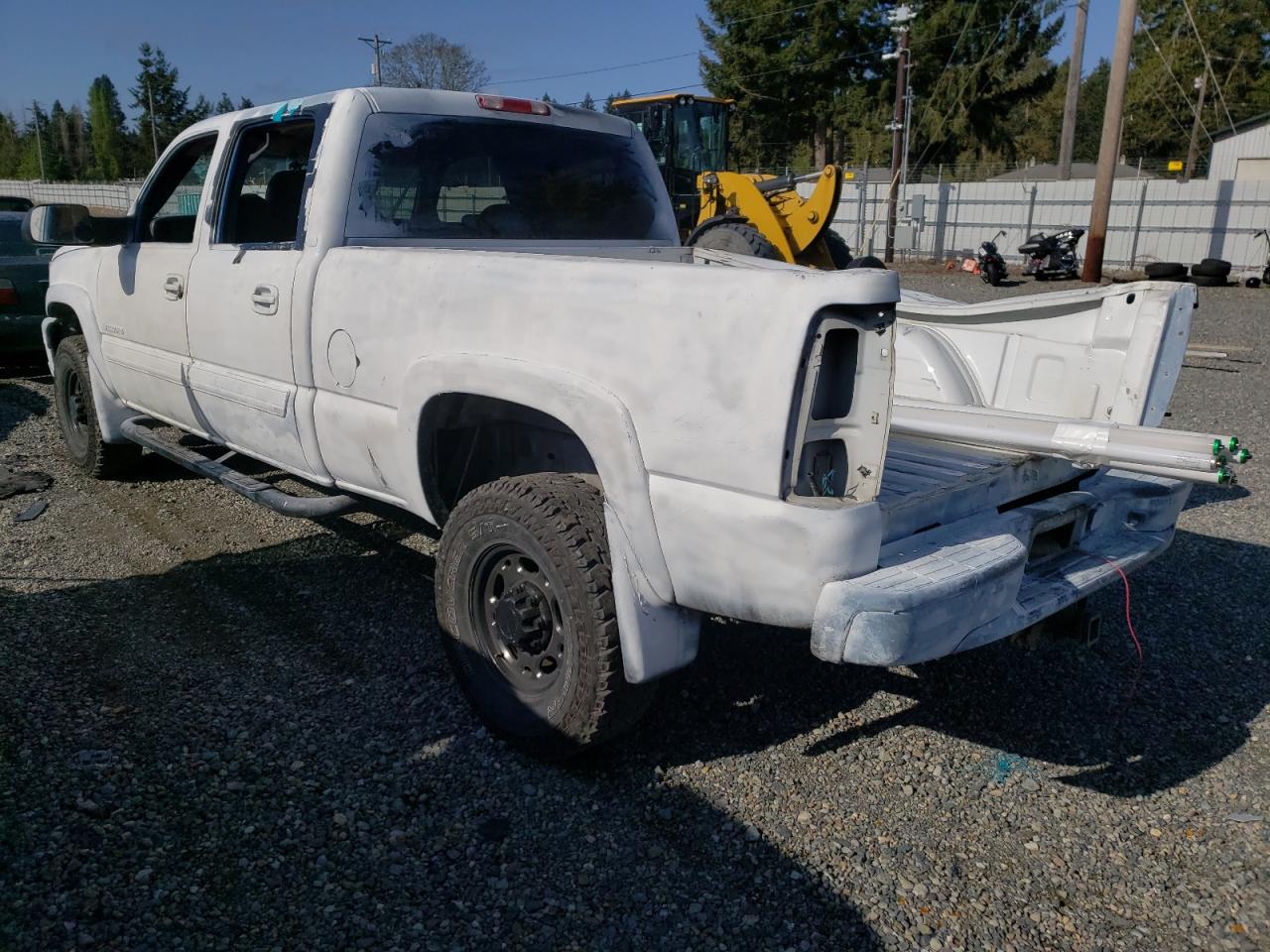 Photo 3 from auction – 2005 CHEVROLET SILVERADO with VIN 1GCHK23U45F869809